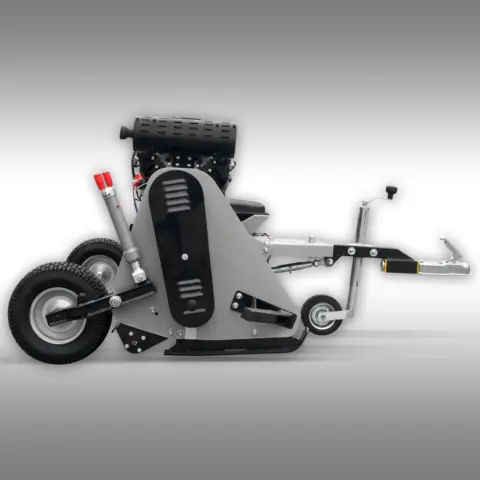 JANSEN AT-145 Benzin-Schlegelmulcher mit 140 cm Schnittbreite